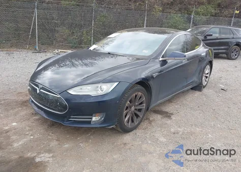 2013 Tesla Model S из США, поврежденный, VIN 5YJSA1AC5DFP11172